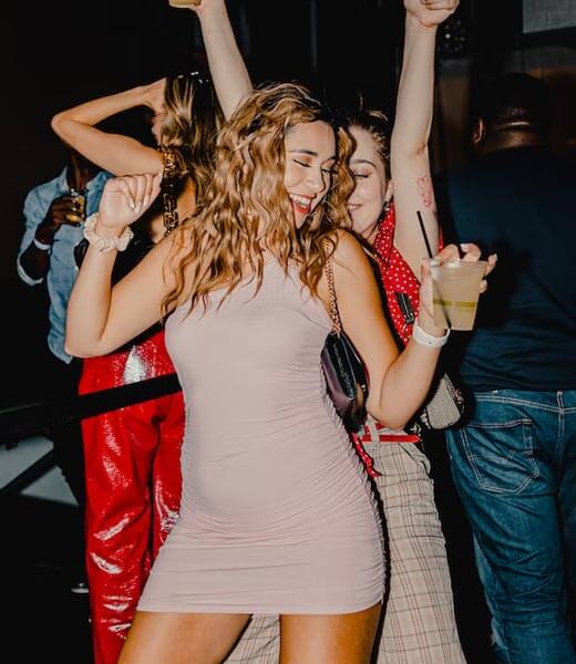 girls dancing in a party